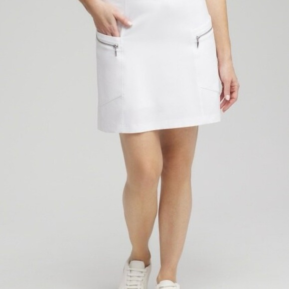 Zynergy White Skort UPF Neema Fabric - Picture 2 of 11
